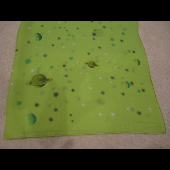 ‼️SOLD ‼️HERMES VINTAGE Silk Scarf - Picture 3 of 5